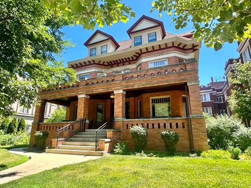 711 Washington Unit 2E, Oak Park, IL 60302