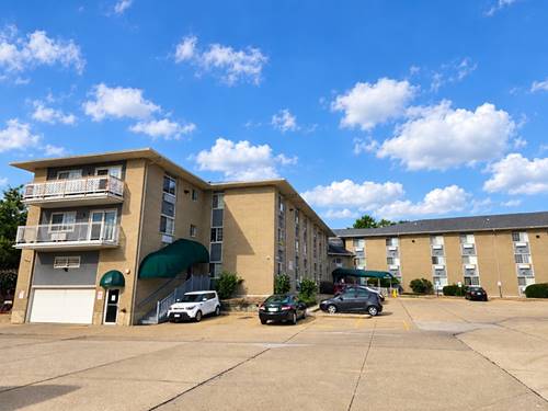 3305 Sunset Unit 122, Waukegan, IL 60087