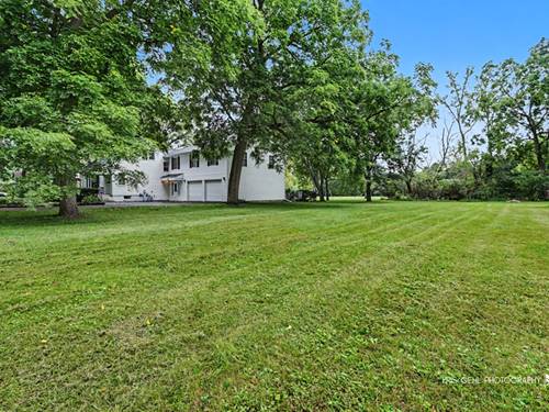10595 W Woodland, Beach Park, IL 60087