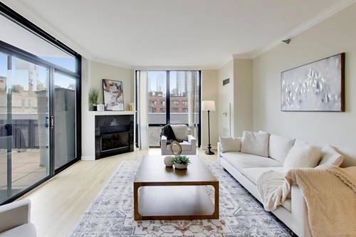 435 W Erie Unit 701, Chicago, IL 60654