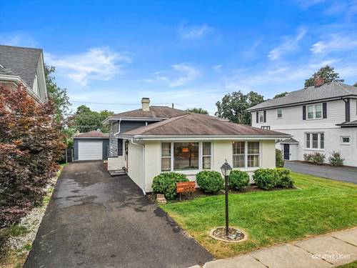 1022 E Jefferson, Wheaton, IL 60187