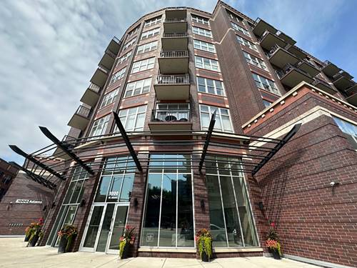 1000 W Adams Unit 810, Chicago, IL 60607