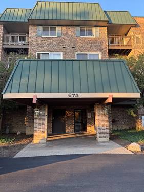 675 Grove Unit 113, Elk Grove Village, IL 60007