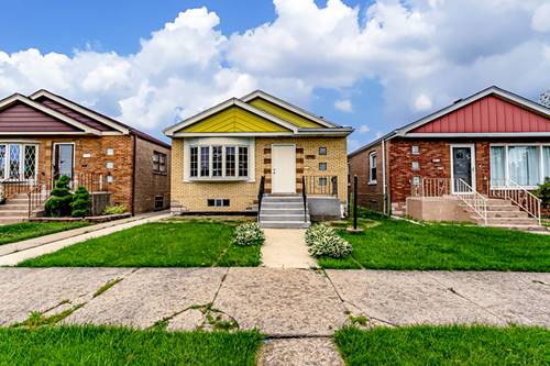 4904 S La Crosse, Chicago, IL 60638