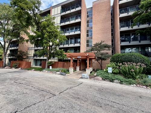 5950 Oakwood Unit 3M, Lisle, IL 60532