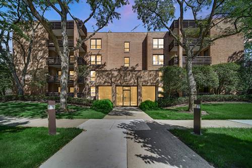 1066 Shermer Unit 11, Northbrook, IL 60062