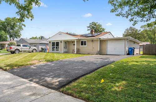27 Cardinal, Carpentersville, IL 60110