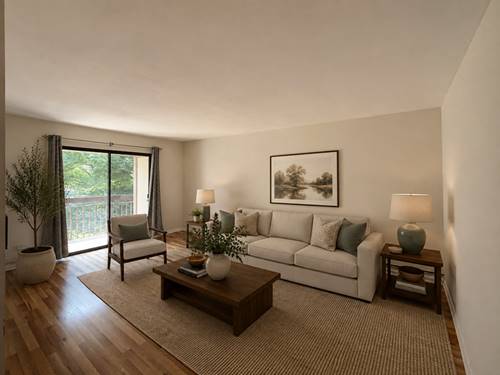 2208 Country Club Unit 26, Woodridge, IL 60517