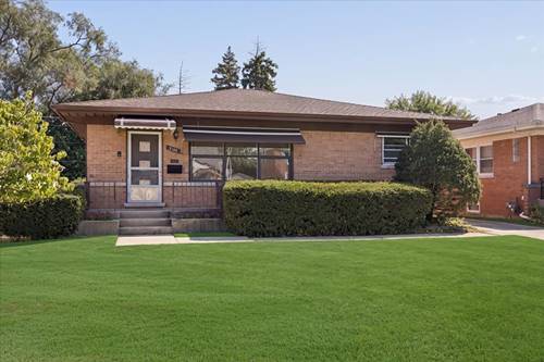 2109 Norfolk, Westchester, IL 60154