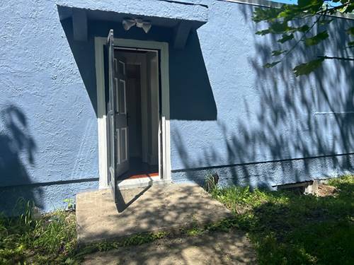 2110 Lewis, Zion, IL 60099