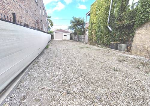 4950 W Diversey, Chicago, IL 60639