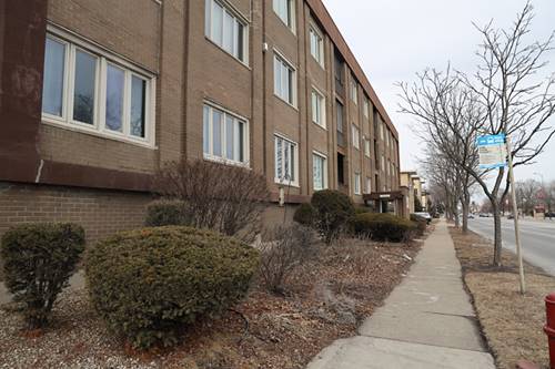 10048 S Pulaski Unit 2C, Oak Lawn, IL 60453