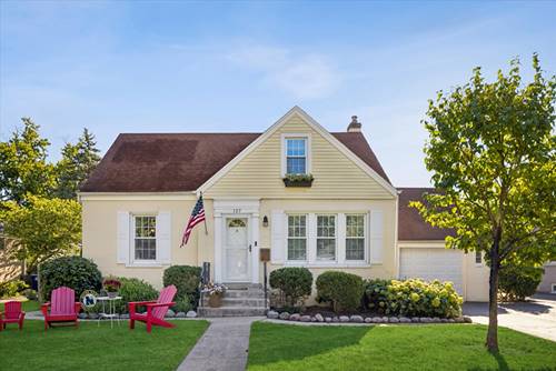 127 Hiawatha, Clarendon Hills, IL 60514