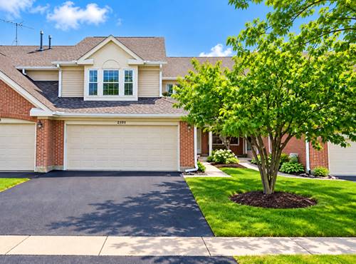 2105 Glasgow Unit 2105, Hanover Park, IL 60133