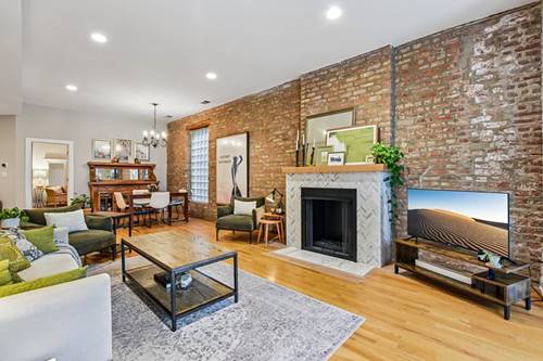 2152 W Monroe Unit 2, Chicago, IL 60612