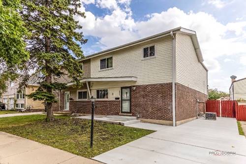 9105 Hollyberry, Des Plaines, IL 60016