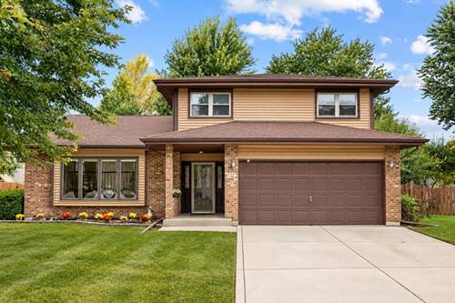 29 Mayfair, Aurora, IL 60504