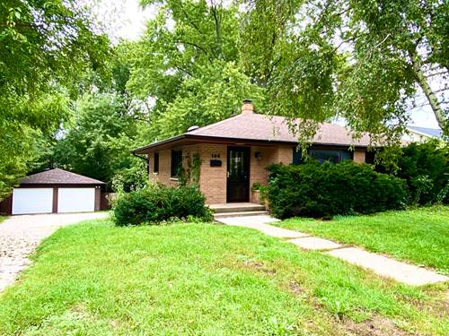 125 E Kimball, Woodstock, IL 60098