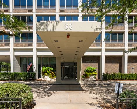 88 W Schiller Unit 1003L, Chicago, IL 60610