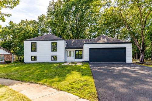1482 Pebblestone, Wheaton, IL 60189