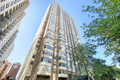 525 W Hawthorne Unit 1102, Chicago, IL 60657