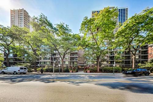 1555 N Sandburg Unit 209K, Chicago, IL 60610