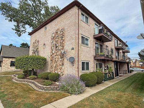 5824 S Archer Unit 2B, Chicago, IL 60638