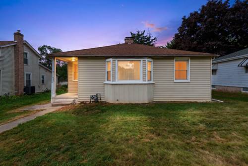 939 N Sleight, Naperville, IL 60563