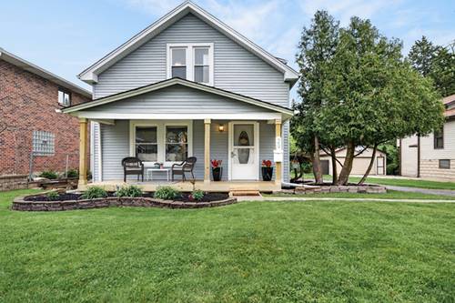 29 N Ahrens, Lombard, IL 60148