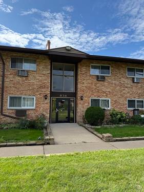 834 E Old Willow Unit 216, Prospect Heights, IL 60070