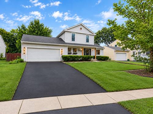 1401 Knoll, Naperville, IL 60565