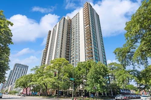 1255 N Sandburg Unit 1202, Chicago, IL 60610