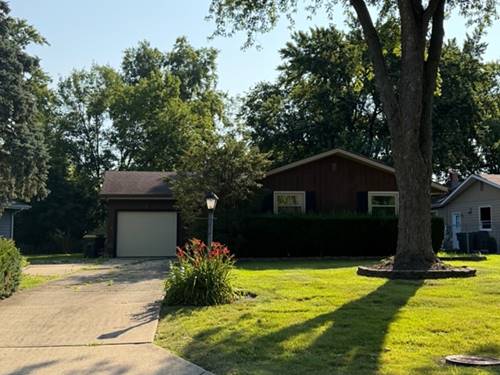 381 N Silverleaf, Carol Stream, IL 60188