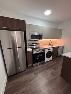 1555 W Hollywood Unit 403, Chicago, IL 60660