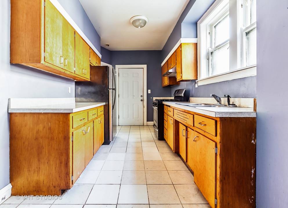 7822 S Colfax, Chicago, IL 60649 South Shore