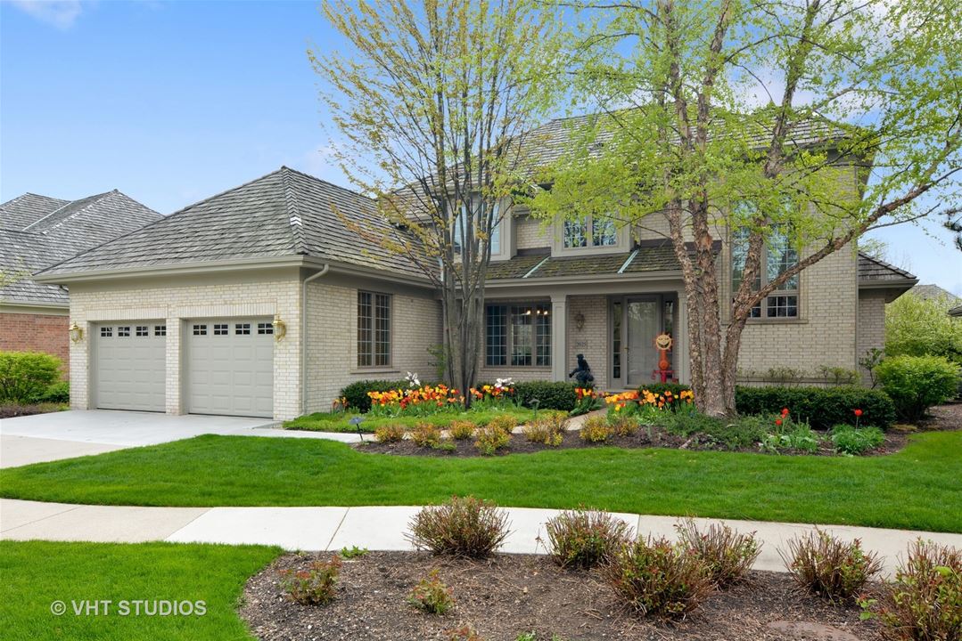 2025 Royal Ridge, Northbrook, IL 60062