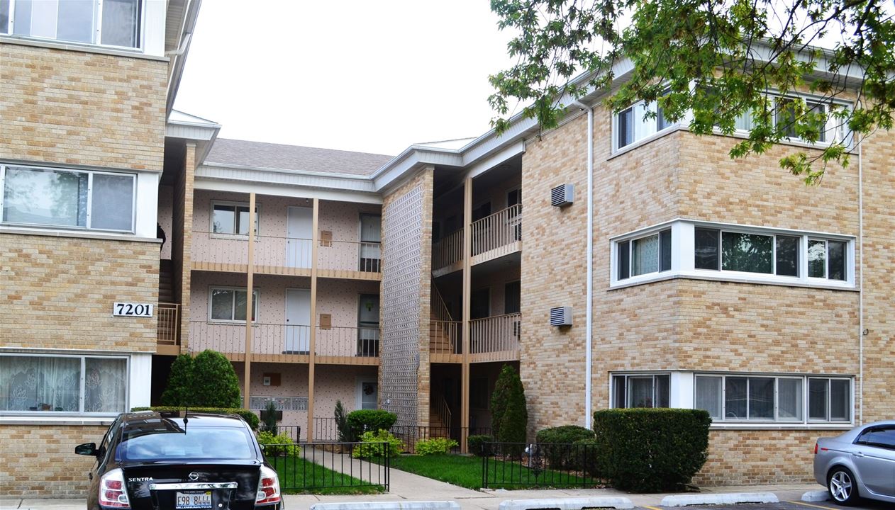 7201 W Wellington, Unit 3H, Elmwood Park, IL 60707