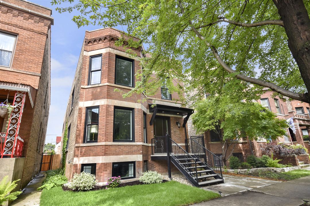 3834 N Claremont, Chicago, IL 60618 - Northcenter