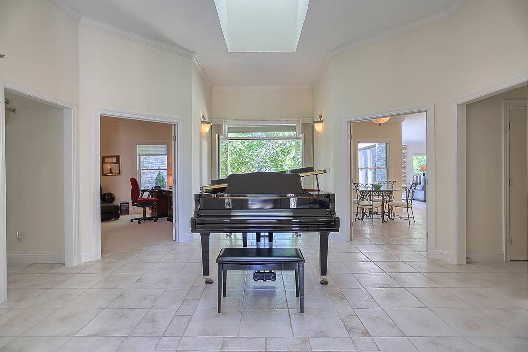 4210 Brittany Trail, Champaign, IL 61822