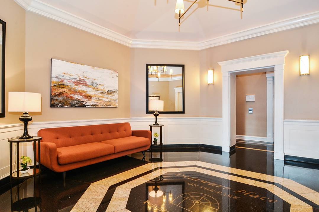 33 W Delaware, Unit 8K, Chicago, IL 60610 Near North