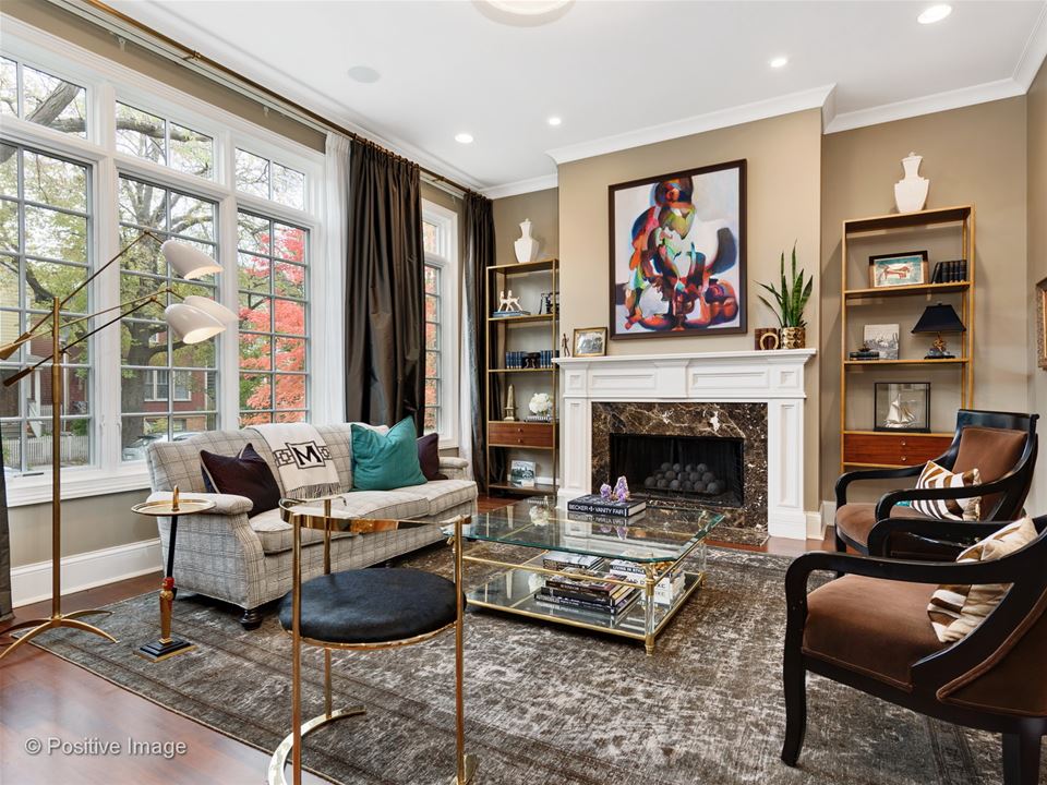 1517 W Grace, Chicago, IL 60613 Lakeview