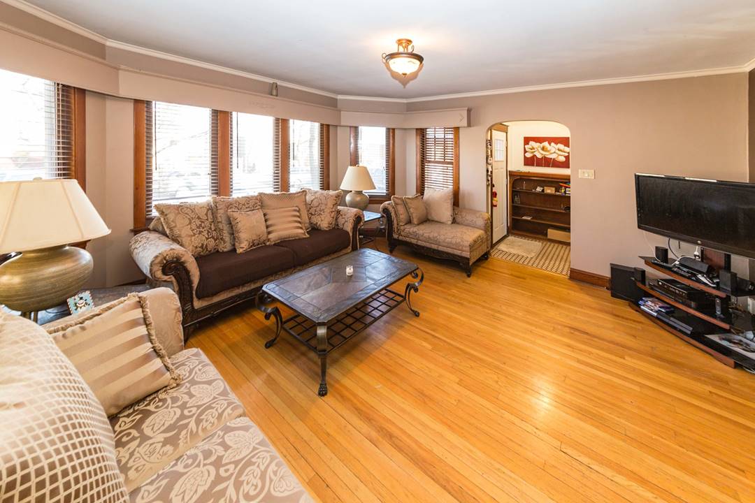 7935 W Elmgrove Elmwood Park Il 60707