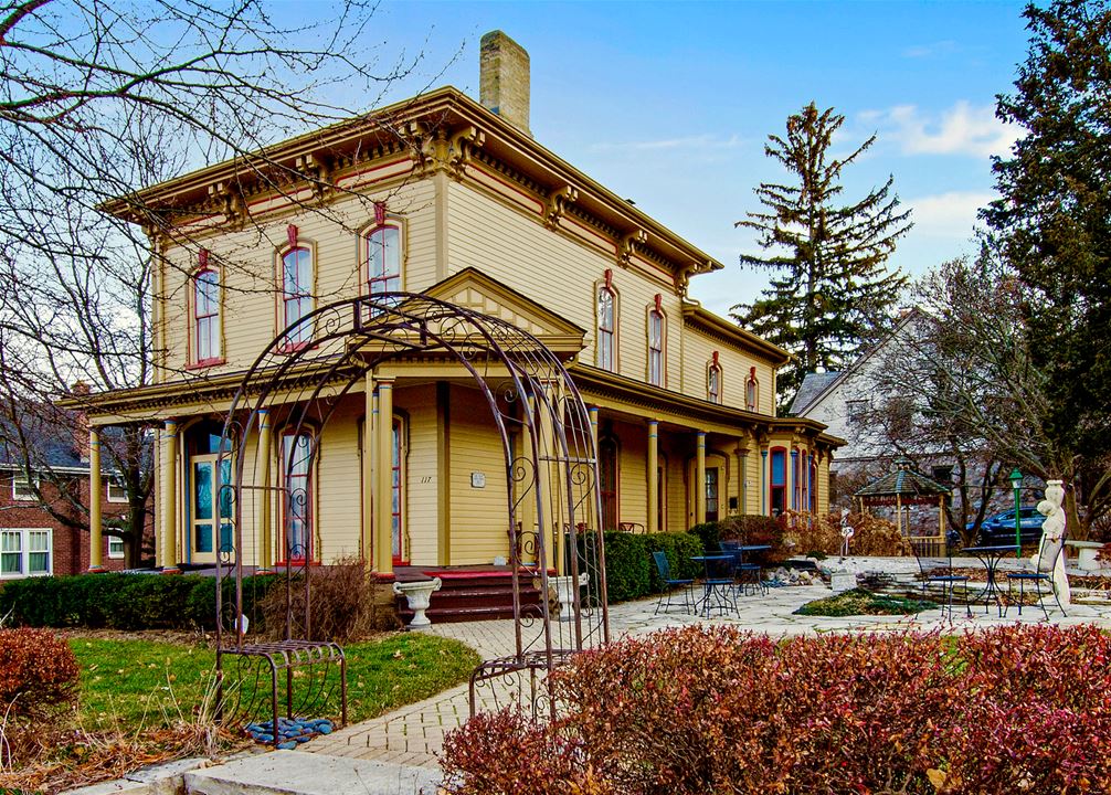 117 Oregon, West Dundee, IL 60118