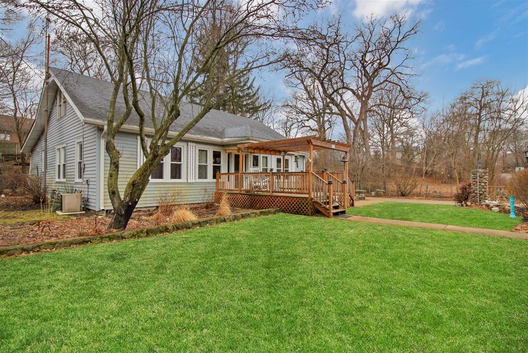 26681 W Wooster Lake, Ingleside, IL 60041