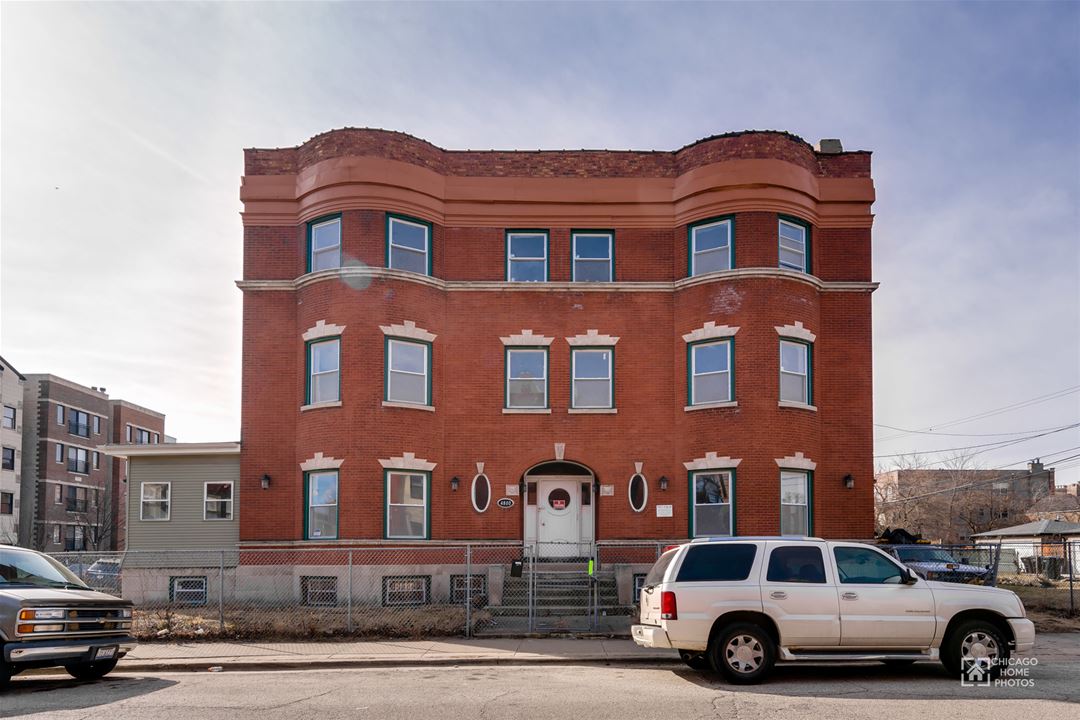 4800 S Champlain, Chicago, IL 60615 Bronzeville