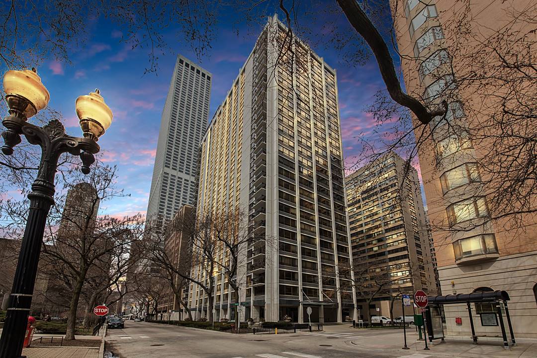 222 E Pearson, Unit 2201, Chicago, IL 60611 Streeterville