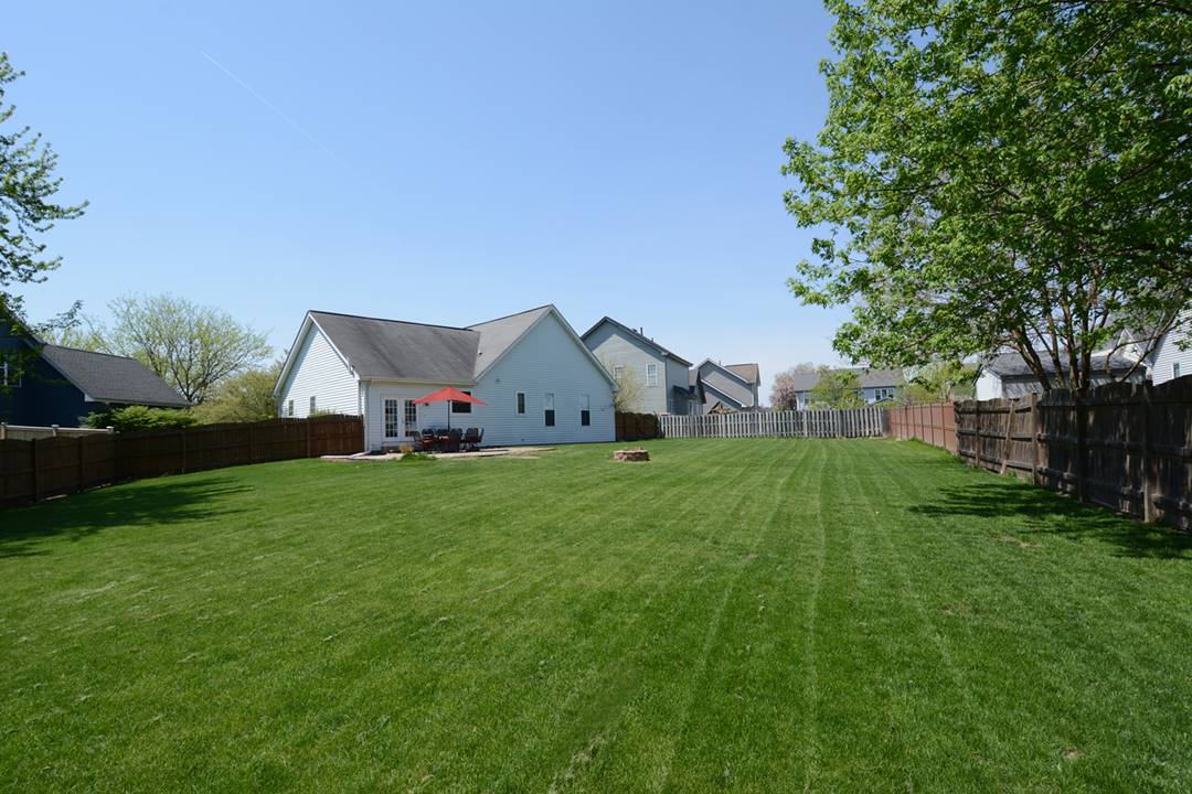 2120 Pointe, Aurora, IL 60504