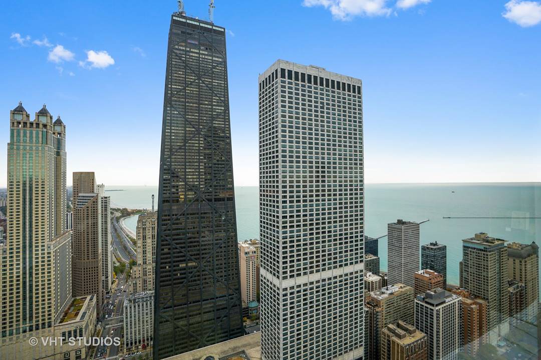 161 E Chicago, Unit 52F, Chicago, IL 60611 Streeterville