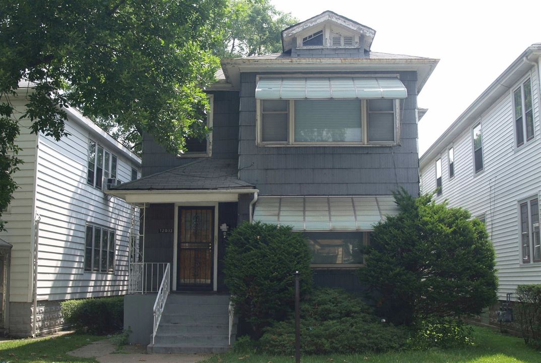 12043 S Wentworth, Chicago, IL 60628 West Pullman