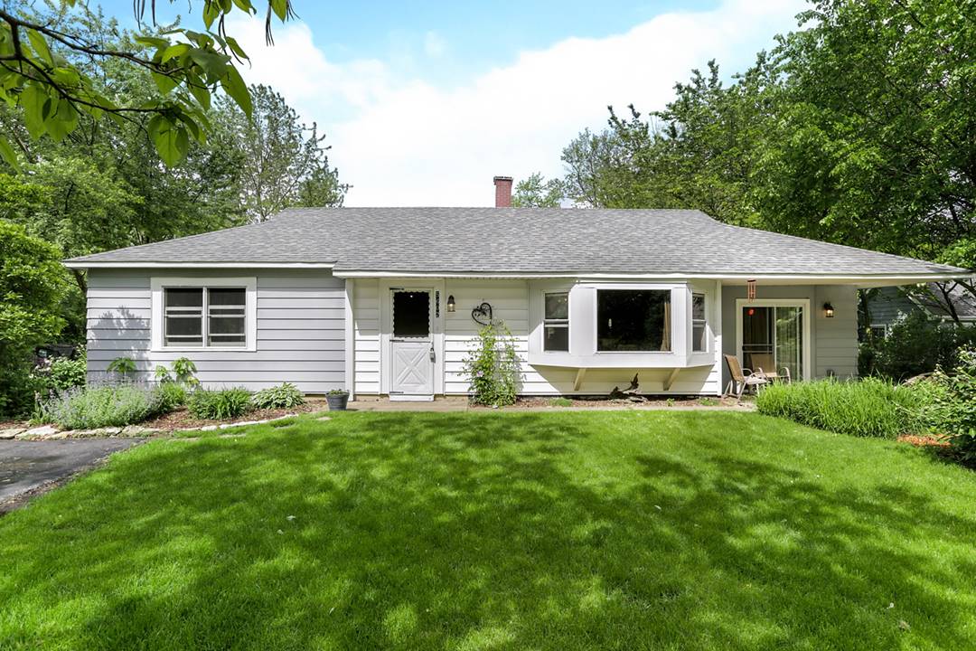 5602 Willow Springs, La Grange Highlands, IL 60525